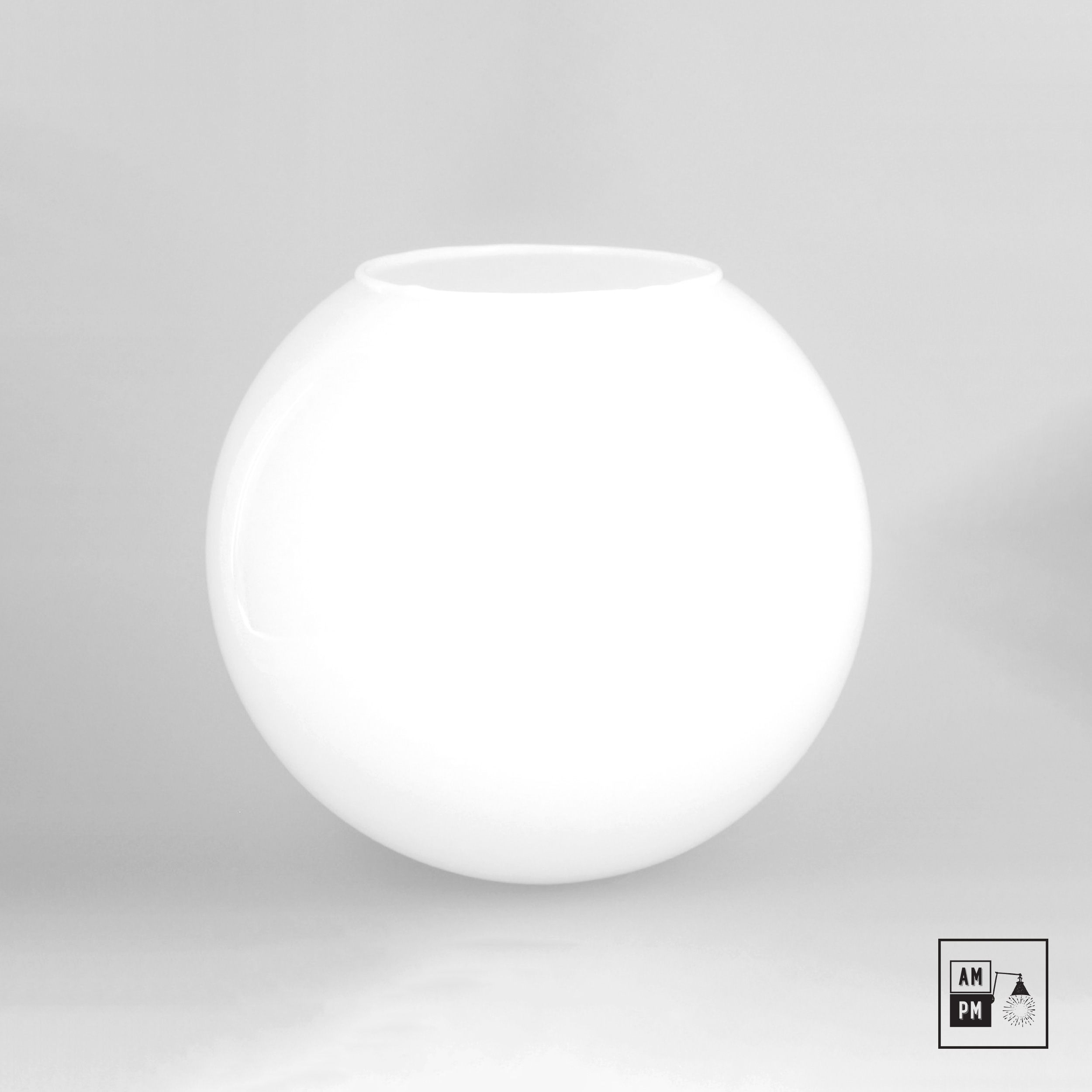 glass-opal-gloss-neckless-globe glass-opal-gloss-neckless-globe