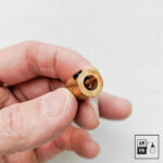 détendeur-de-tension-femelle-cylindrique-en-metal-laiton-brut-2